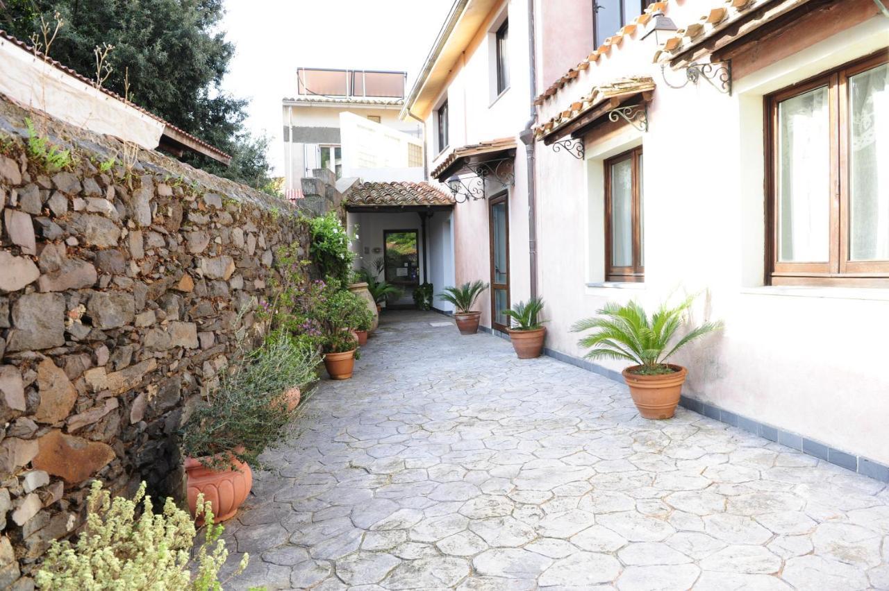 Sa Mola Guest House Bonarcado Exterior photo