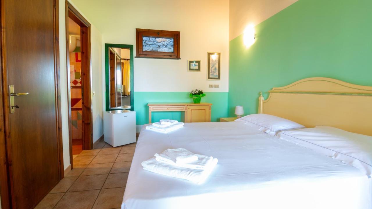 Sa Mola Guest House Bonarcado Exterior photo
