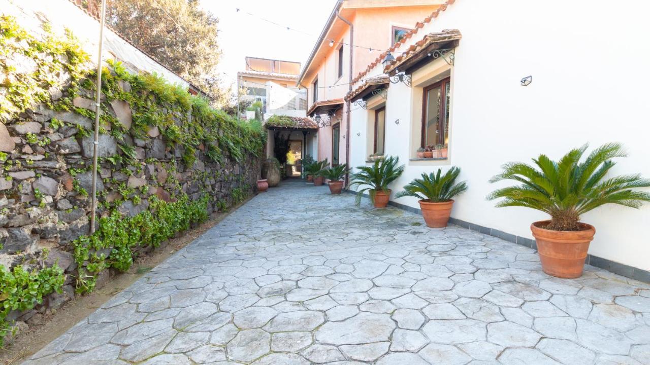 Sa Mola Guest House Bonarcado Exterior photo
