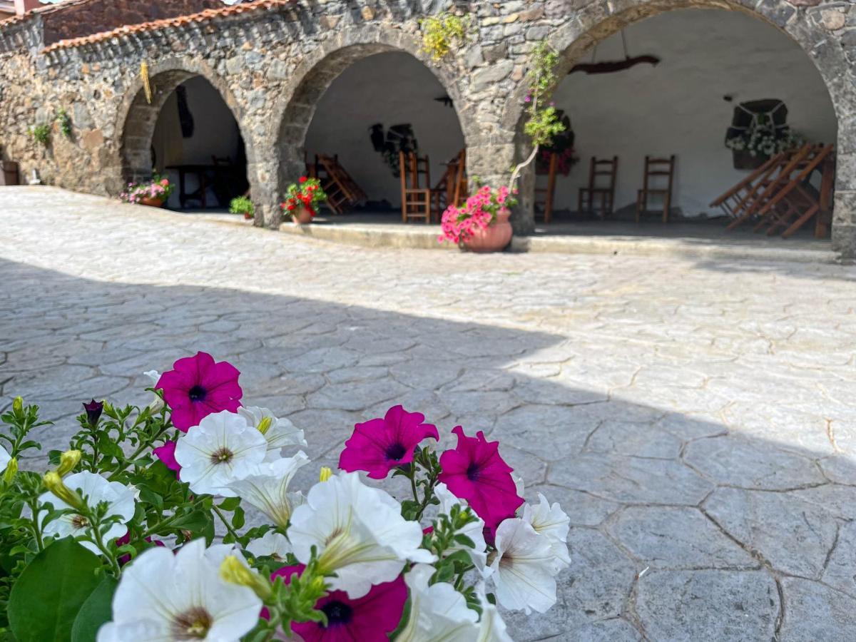 Sa Mola Guest House Bonarcado Exterior photo